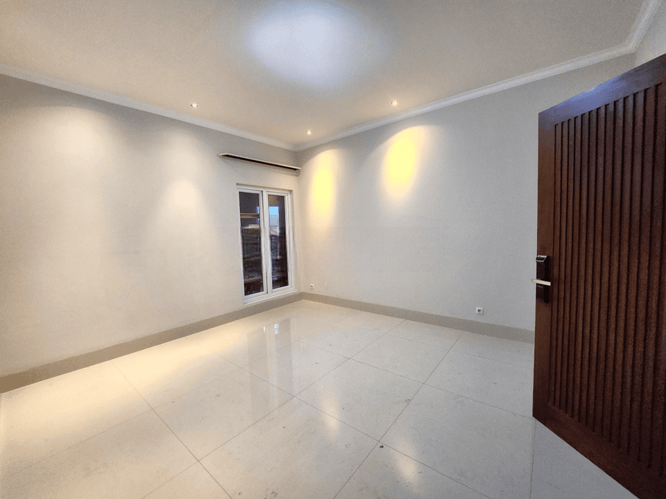 Rumah 2lt 200m Type 4kt Cluster Lantana Jgc Jakarta Garden City