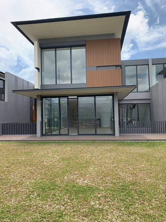 Rumah Mewah Favorite Cluster Lyndon Navapark BSD