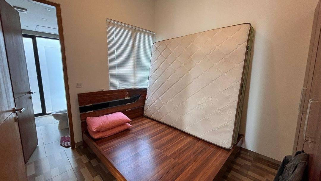 Disewakan Rumah Baru dengan FURNISH BAGUS