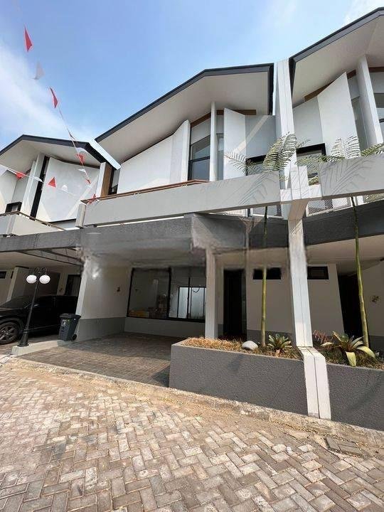 Disewakan Rumah Baru dengan FURNISH BAGUS