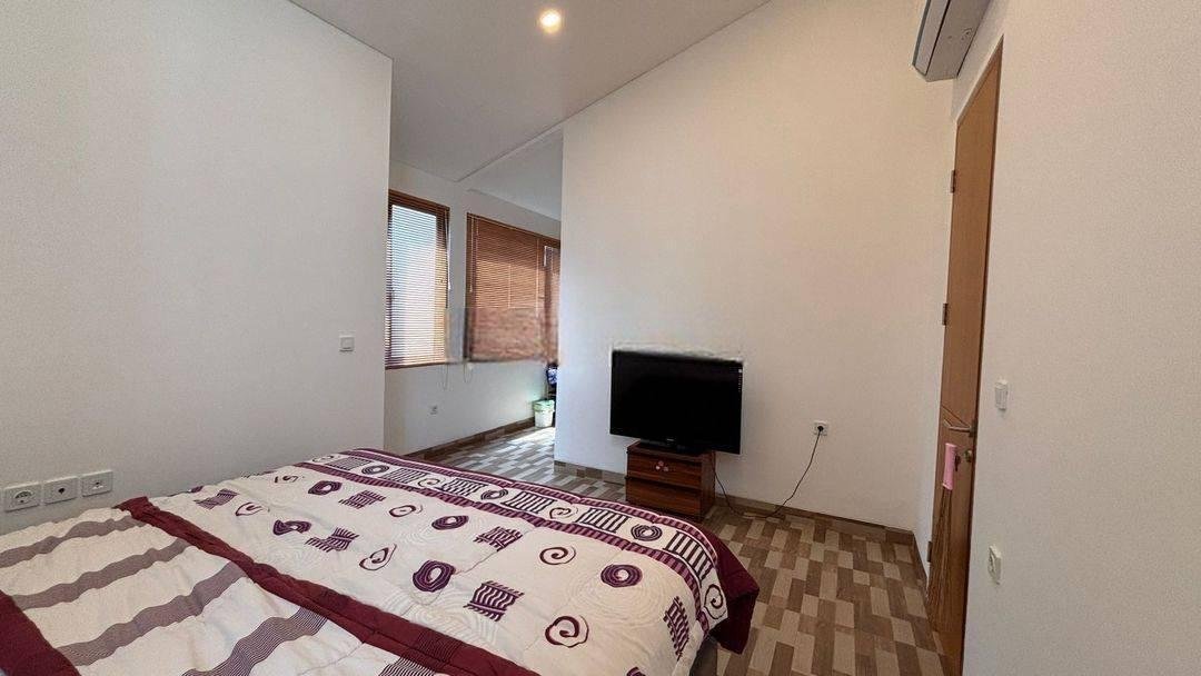 Disewakan Rumah Baru dengan FURNISH BAGUS