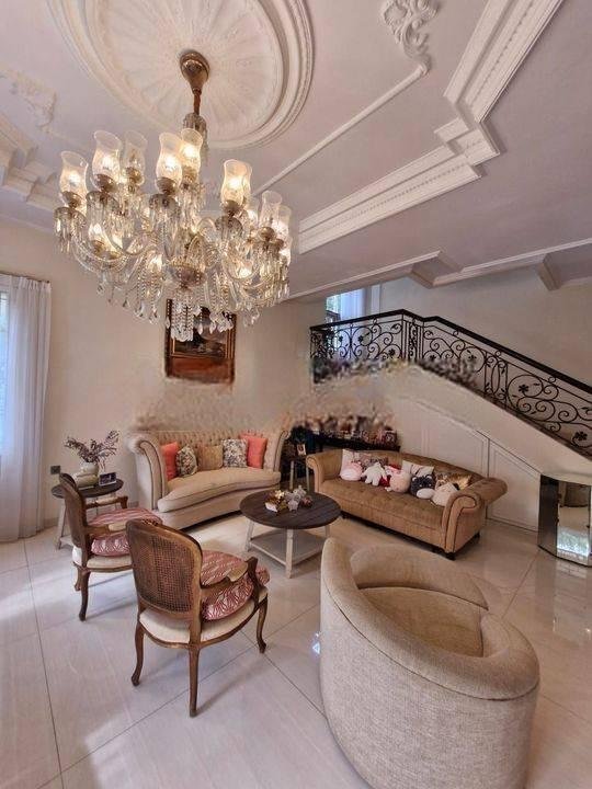 Rumah Cantik akses Tol strategis di Jakarta Barat