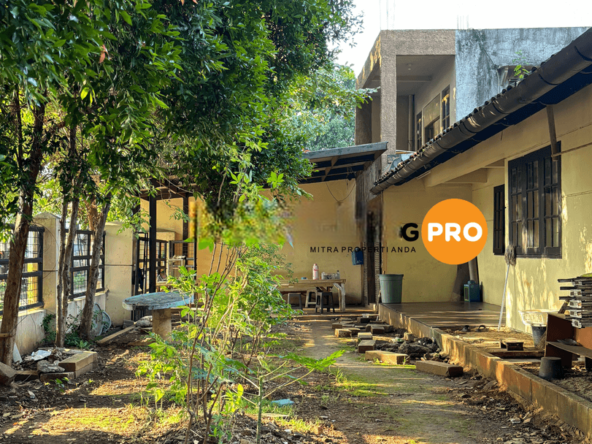 Rumah Tua Murah Hook Hitung Tanah