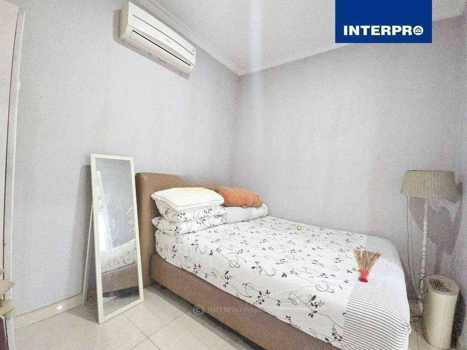 Rumah Permata Buana Hoek 2 Lantai Siap Huni Luas 266m2