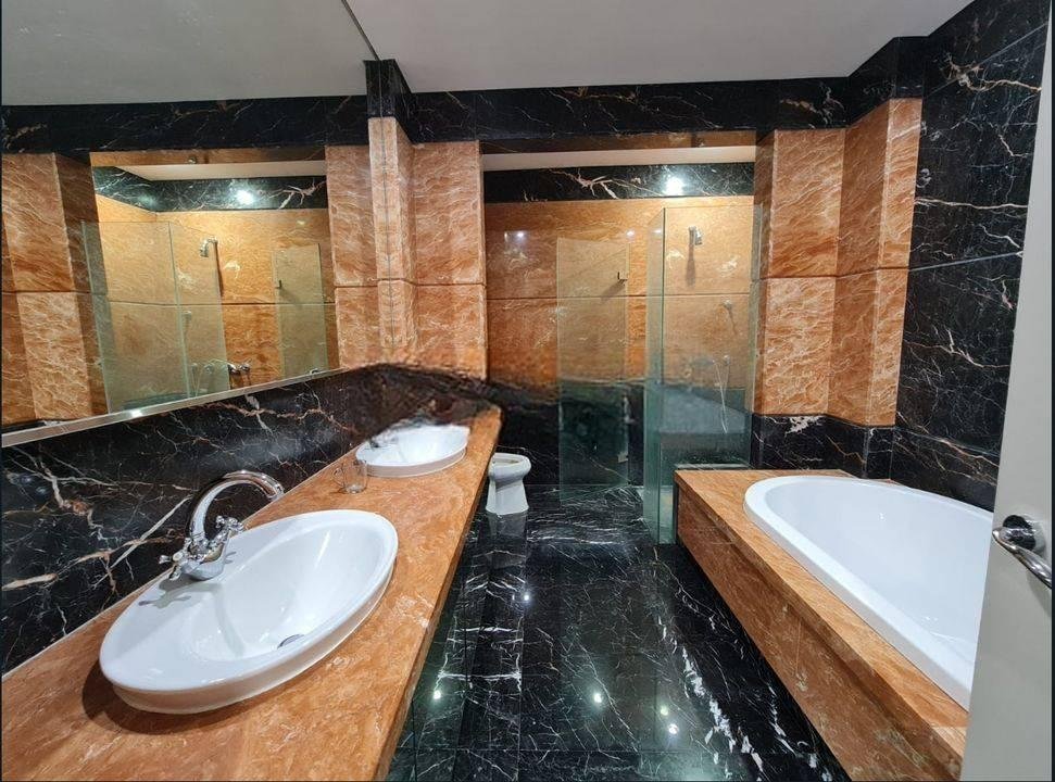 Apartemen Regatta 3 Kamar Tidur Furnished Tower Dubai Sea View