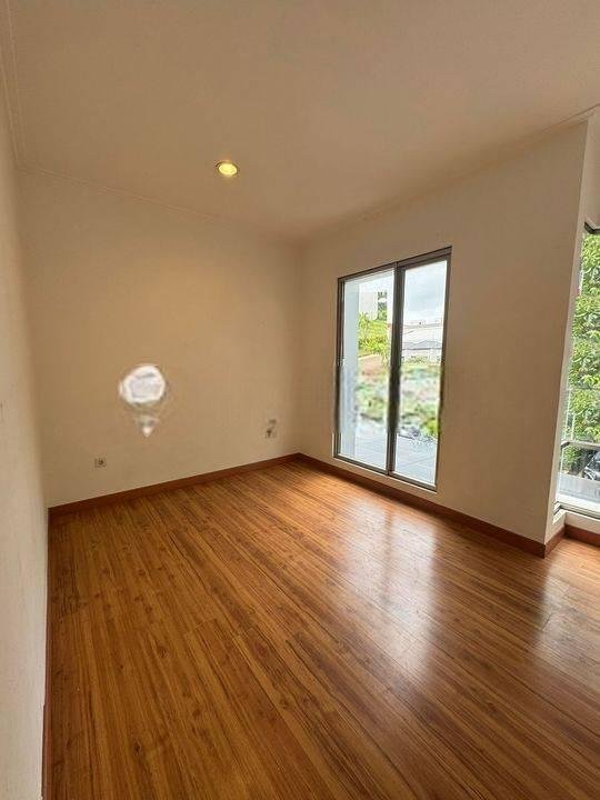 Disewakan Termurah Rumah Golf Island 6x15