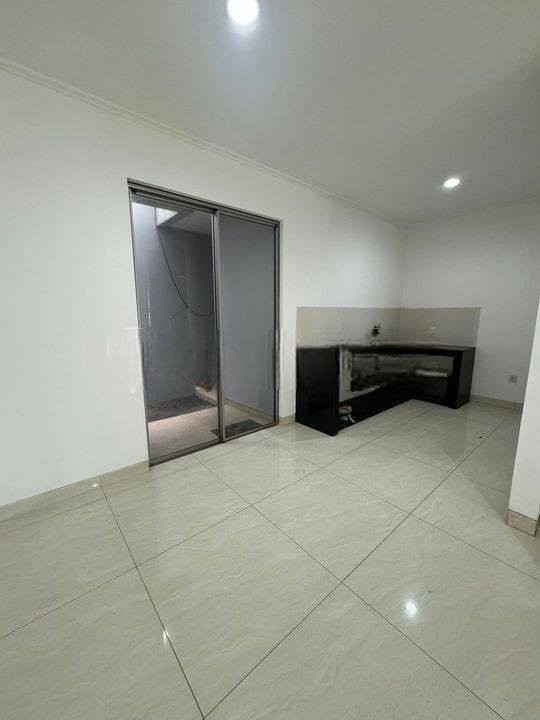 Disewakan Termurah Rumah Golf Island 6x15