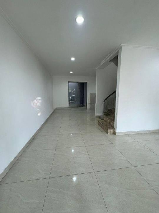 Disewakan Termurah Rumah Golf Island 6x15