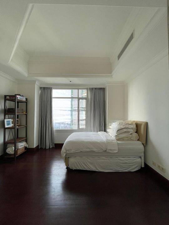 Fully Furnished Sangat Terawat di Four Seasons Residence Setiabudi