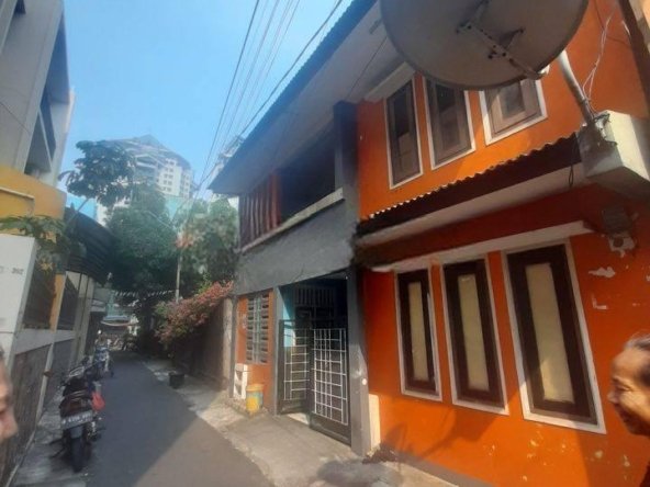 Rumah Ex Kosan Untar 8 Kamar Disewakan Murahhhh