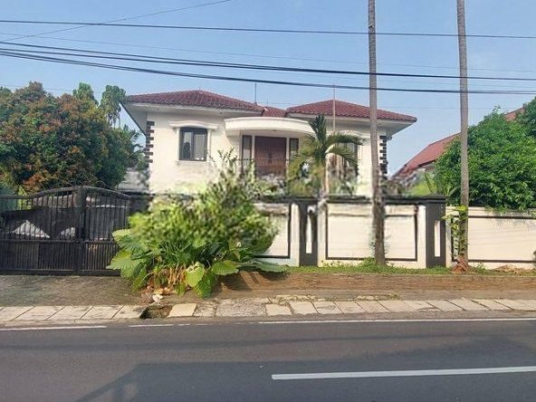 Rumah Mewah di Jl Jatipadang Utara
