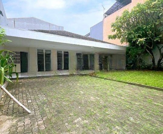 Rumah murah di Veteran bintaro lokasi strategis dalam komplek