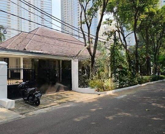 DIJUAL RUMAH DEPAN TAMAN DI KEBAYORAN BARU JL. MARTIMBANG LT 865m2 LOKASI SANGAT TENANG 4 DIJUAL RUMAH DEPAN TAMAN DI KEBAYORAN BARU JL. MARTIMBANG LT 865m2 LOKASI SANGAT TENANG DIJUAL RUMAH DEPAN TAMAN DI KEBAYORAN BARU JL. MARTIMBANG LT 865m2 LOKASI SANGAT TENANG