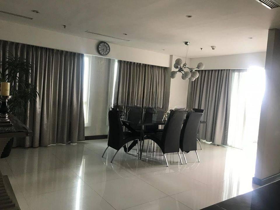 Luas Bangunan : 143 m²