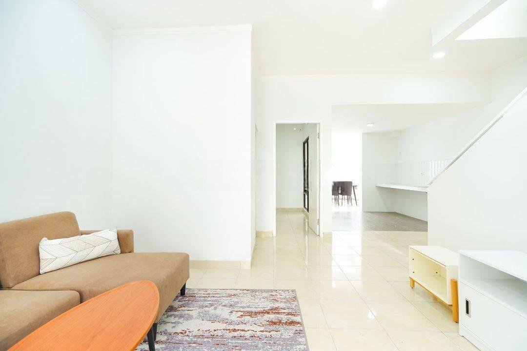 Rumah SHM 2 Lantai 10 menit ke Stasiun Sudimara Siap Nego J18855