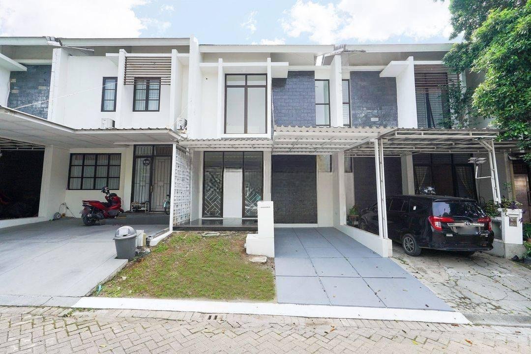 Rumah SHM 2 Lantai 10 menit ke Stasiun Sudimara Siap Nego J18855