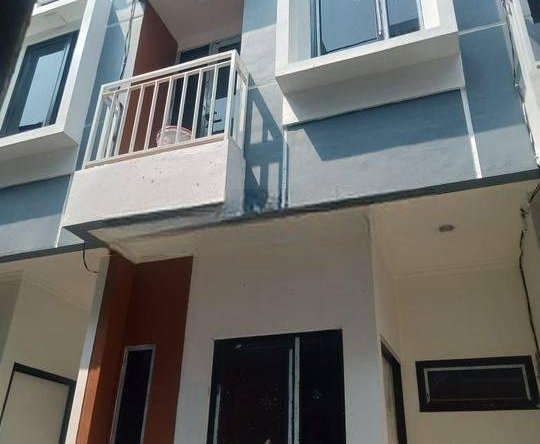 Rumah murah 2 lantai lokasi strategis dekat JIS Sunter