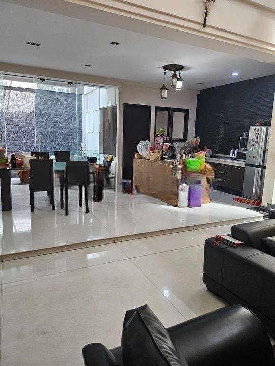 Rumah Cluster Manyar