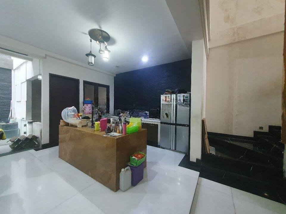 Rumah Cluster Manyar