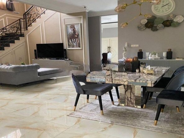 Rumah Mewah Siap Huni Fully Furnish Tebet Jalan 3 Mobil