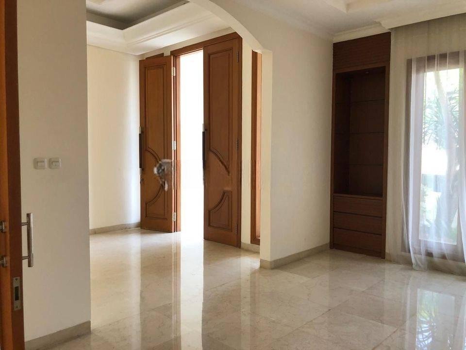 For rent rumah di Pejaten dekat dengan perkantoran