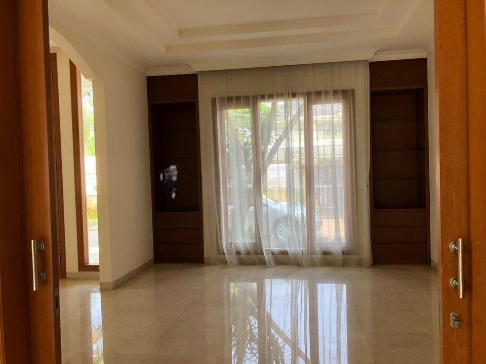 For rent rumah di Pejaten dekat dengan perkantoran