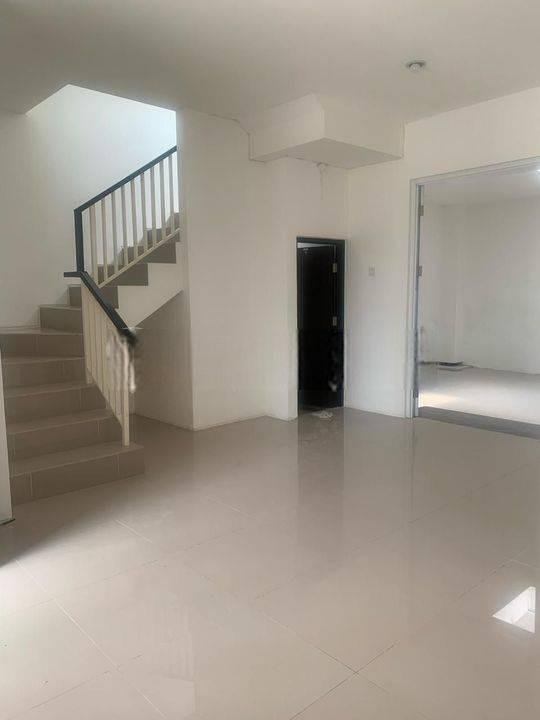 Disewakan rumah baru 2 lantai citra garden 8 harga paling murah