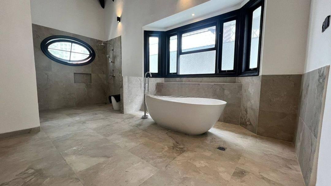 For Rent rumah di Permata Hijau