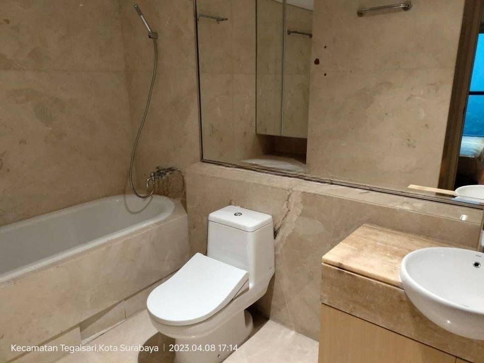 Dijual The peak 2br furnish lt 33 view suramadu