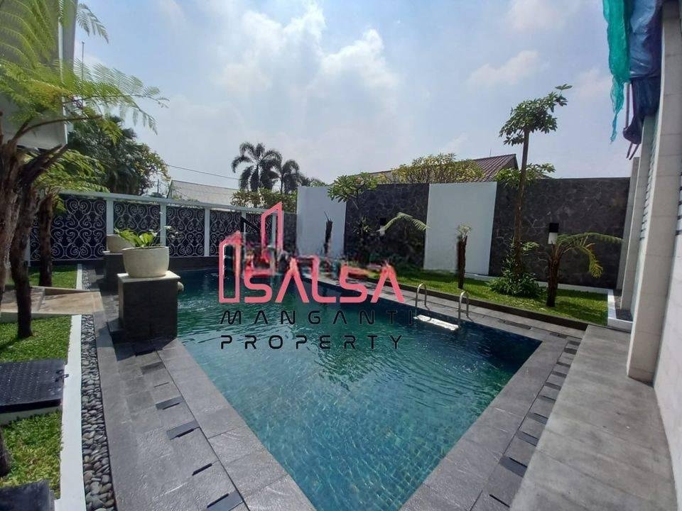 Disewakan Rumah Cantik Single House Private Pool Harga Murah Fully Furnished Siap Huni Tinggal Bawa Koper Area Kemang Jakarta Selatan