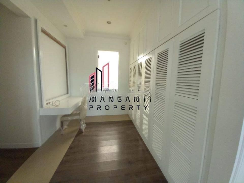 Disewakan Rumah Cantik Single House Private Pool Harga Murah Fully Furnished Siap Huni Tinggal Bawa Koper Area Kemang Jakarta Selatan