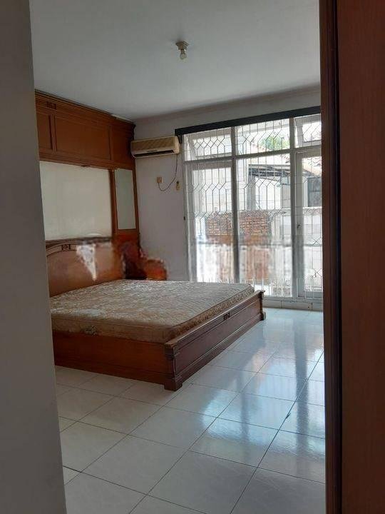 Disewakan rumah taman modern Pulo gebang Cakung Jakarta Timur