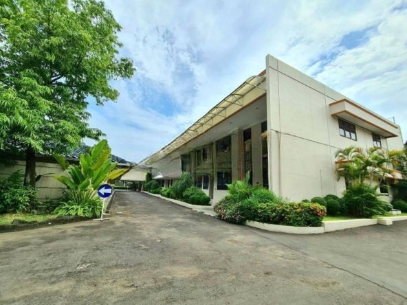 Rumah Kantor Komersil Izin 12 Lt Harga Dibawah Njop Di Area Kemang Jakarta SelTan 3 Lantai