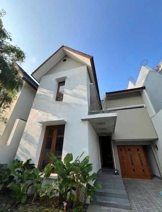 Rumah 2 Lantai di Jatinegara Rumah 2 Lantai di Jatinegara