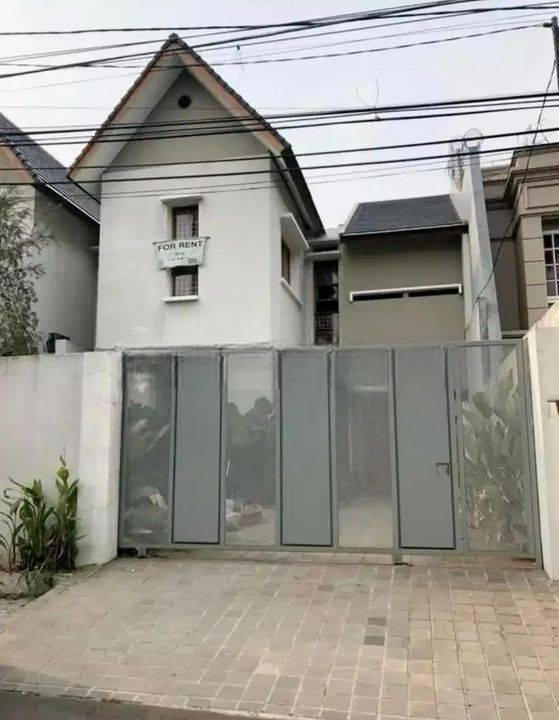Rumah 2 Lantai di Jatinegara Rumah 2 Lantai di Jatinegara