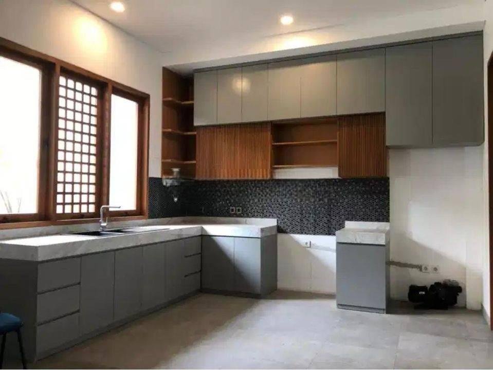 Rumah 2 Lantai di Jatinegara Rumah 2 Lantai di Jatinegara