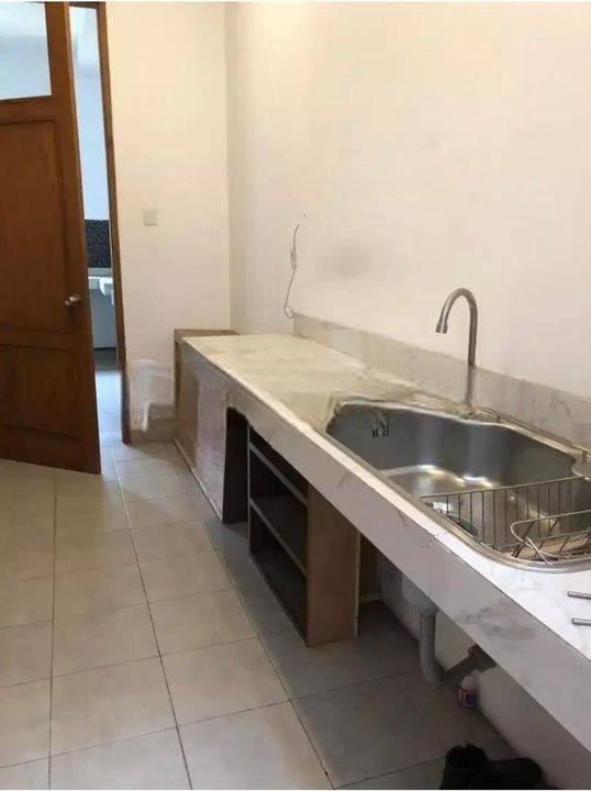Rumah 2 Lantai di Jatinegara Rumah 2 Lantai di Jatinegara
