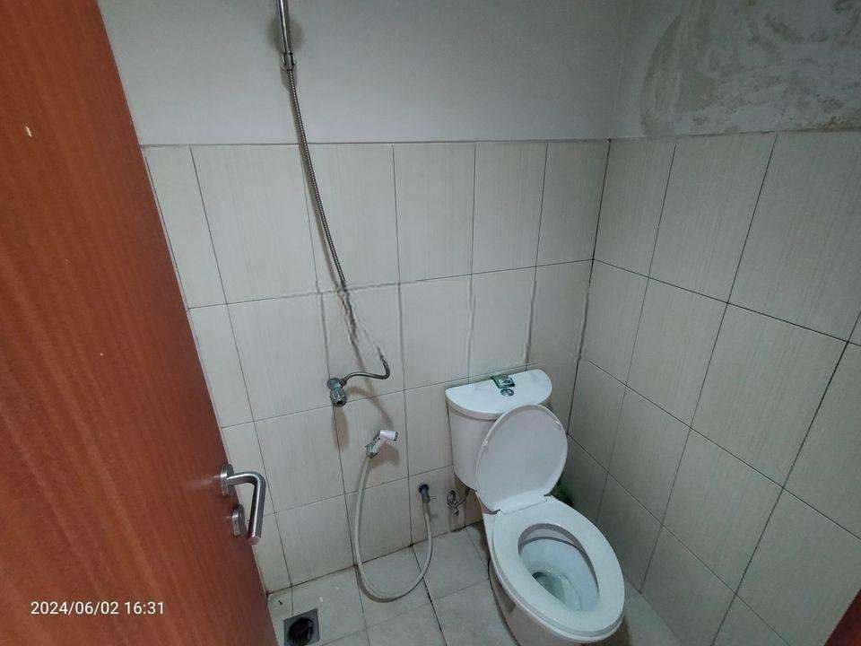 Kamar Mandi : 1