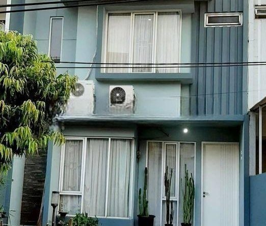 SEWA RUMAH CANTIK FURNISHED 2 LANTAI DI KENCANA LOKA BSD TANGSEL