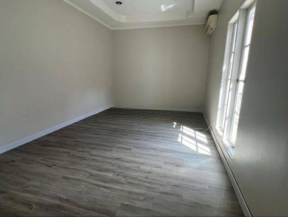 Hunian Mewah LT 200 Carport Luas 15 menit ke Mall Grand Cakung Bisa Nego J20656