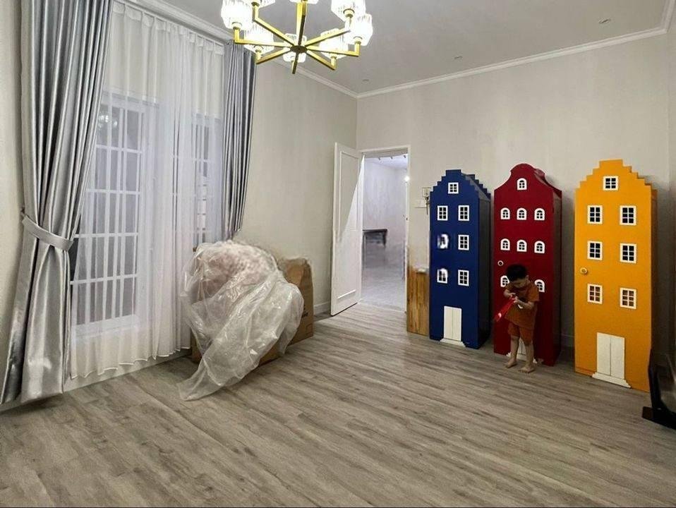 Hunian Mewah LT 200 Carport Luas 15 menit ke Mall Grand Cakung Bisa Nego J20656