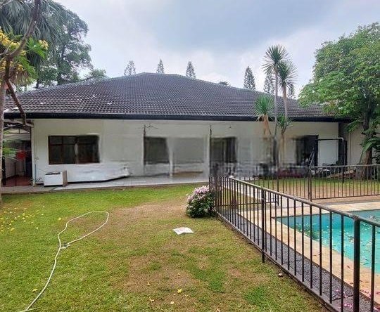 Rumah Bagus di Area Pejaten Dekat Kemang