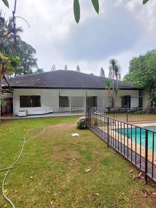 Rumah Bagus di Area Pejaten Dekat Kemang