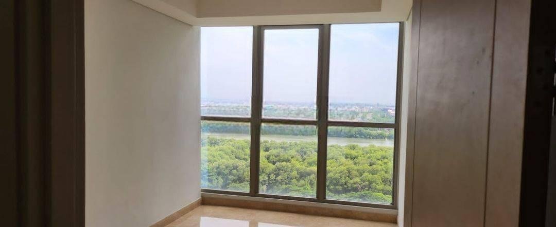 Jual Apartemen Gold Coast 3 Bedroom Seaview Bagus