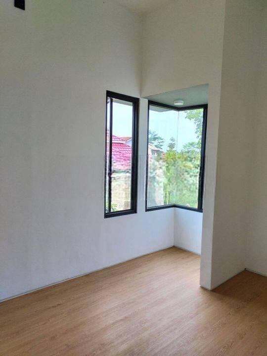 Luas Bangunan : 90 m²