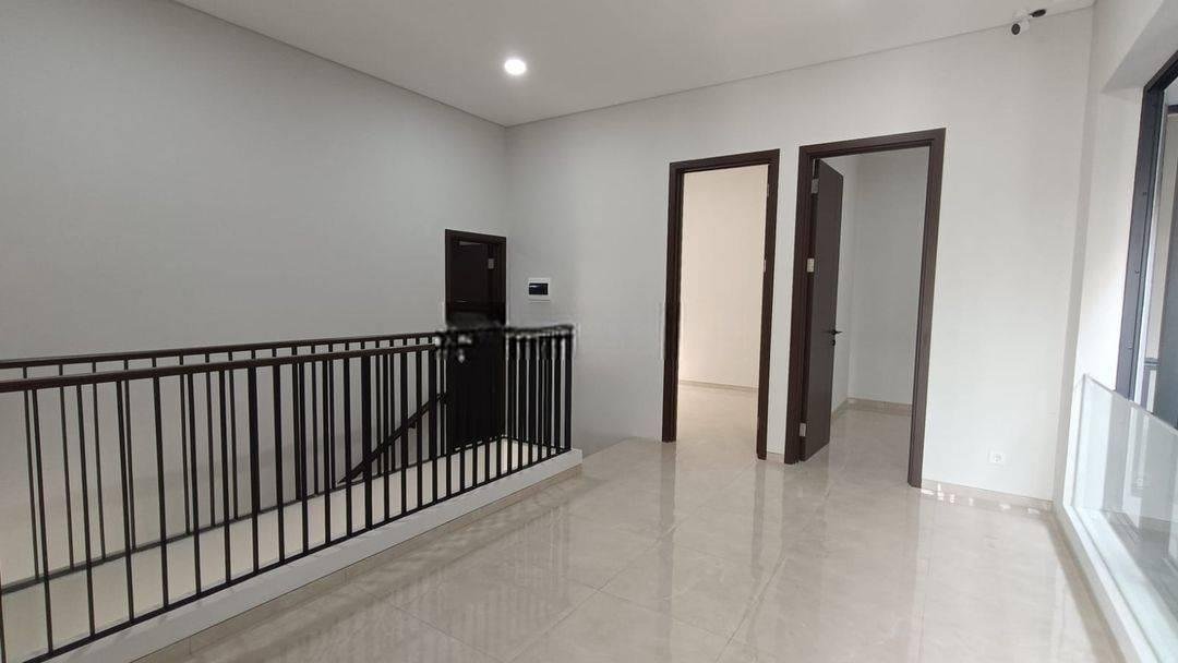 Disewakan Rumah 2 Lantai di Cluster Discovery Alton Samping Rs Pondoh Indah Bintaro Uk 8x15