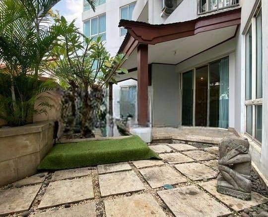 Combines Unit 4 Bedrooms Puri Casablanca Apartment di Ground Floor