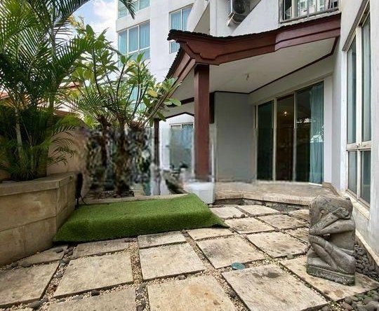 Combines Unit 4 Bedrooms Puri Casablanca Apartment di Ground Floor