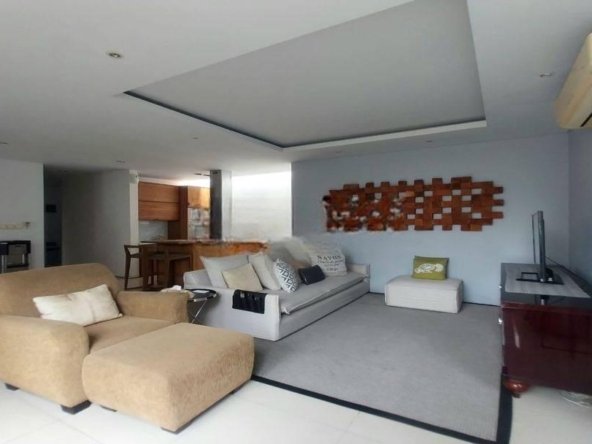 Rumah Siap Huni Dalam Kompleks Nempel Kemang Jakarta Selatan