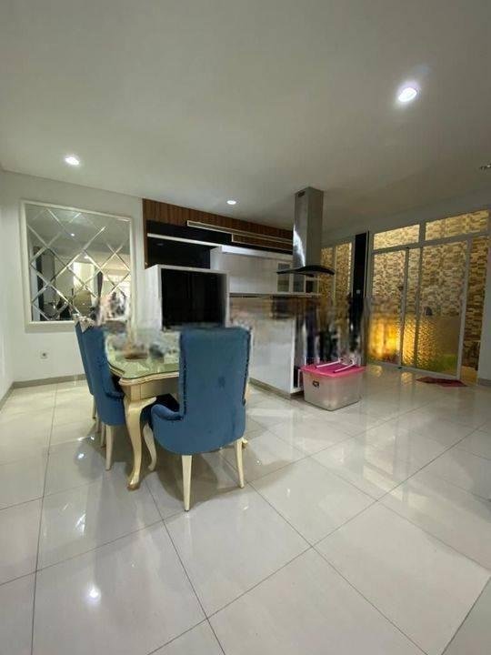 Termurah Rumah Green Lake City Amerika Latin Lt8x18 Lb250 Utara